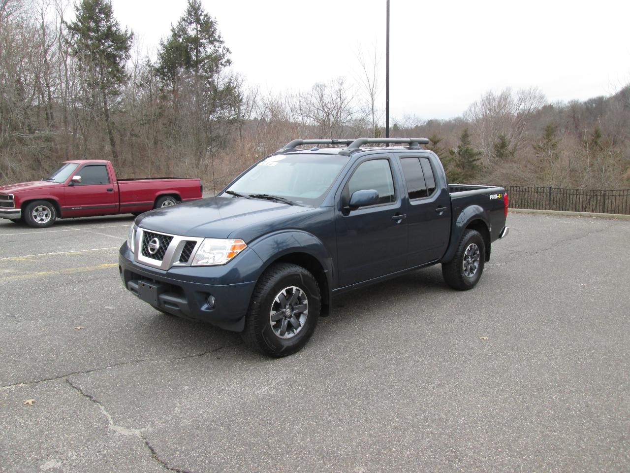 Nissan Frontier PRO-4X Crew Cab 5AT 4WD 2015