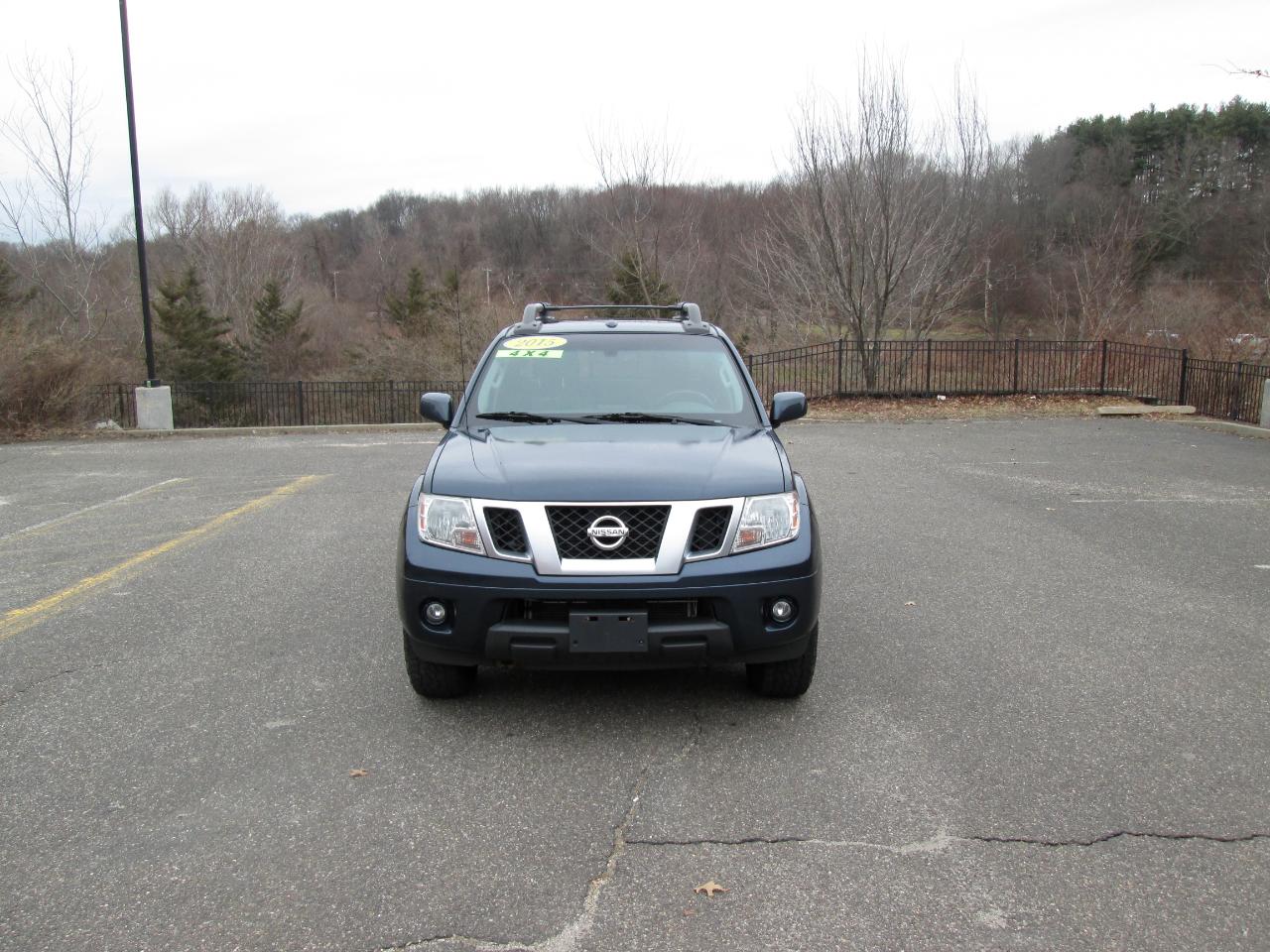 Nissan Frontier PRO-4X Crew Cab 5AT 4WD 2015