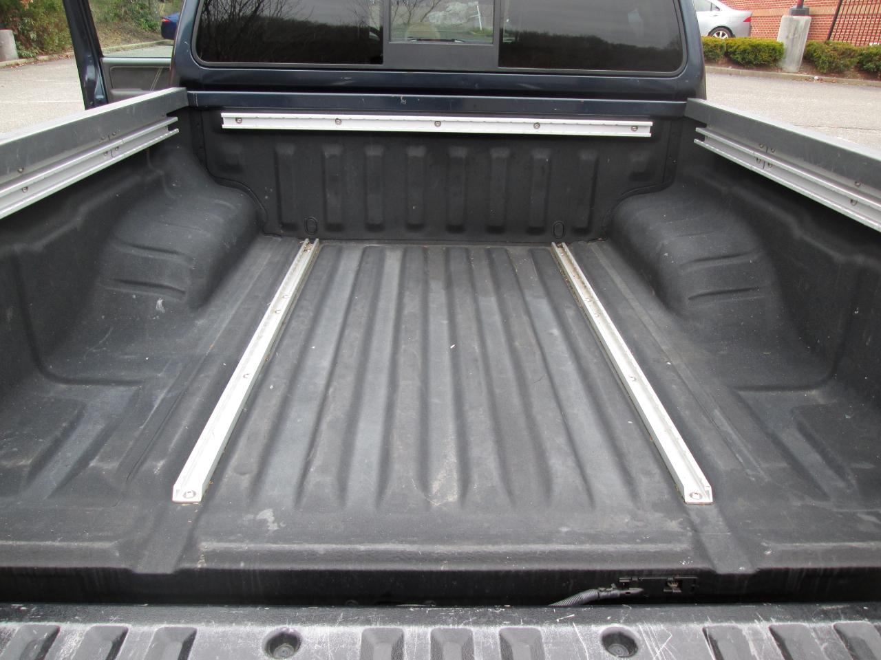 Nissan Frontier PRO-4X Crew Cab 5AT 4WD 2015