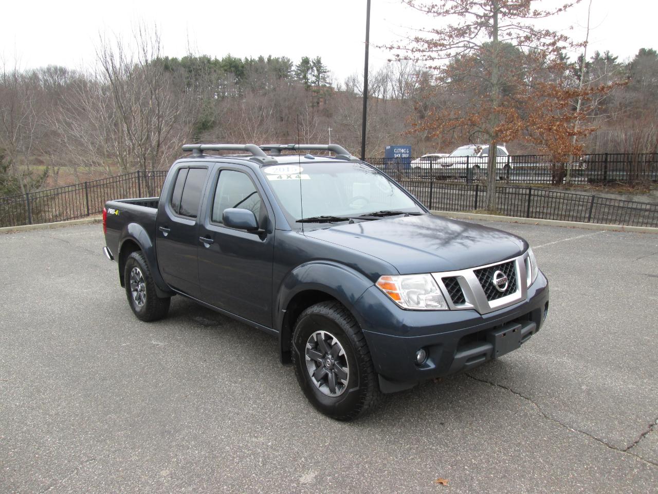 Nissan Frontier PRO-4X Crew Cab 5AT 4WD 2015