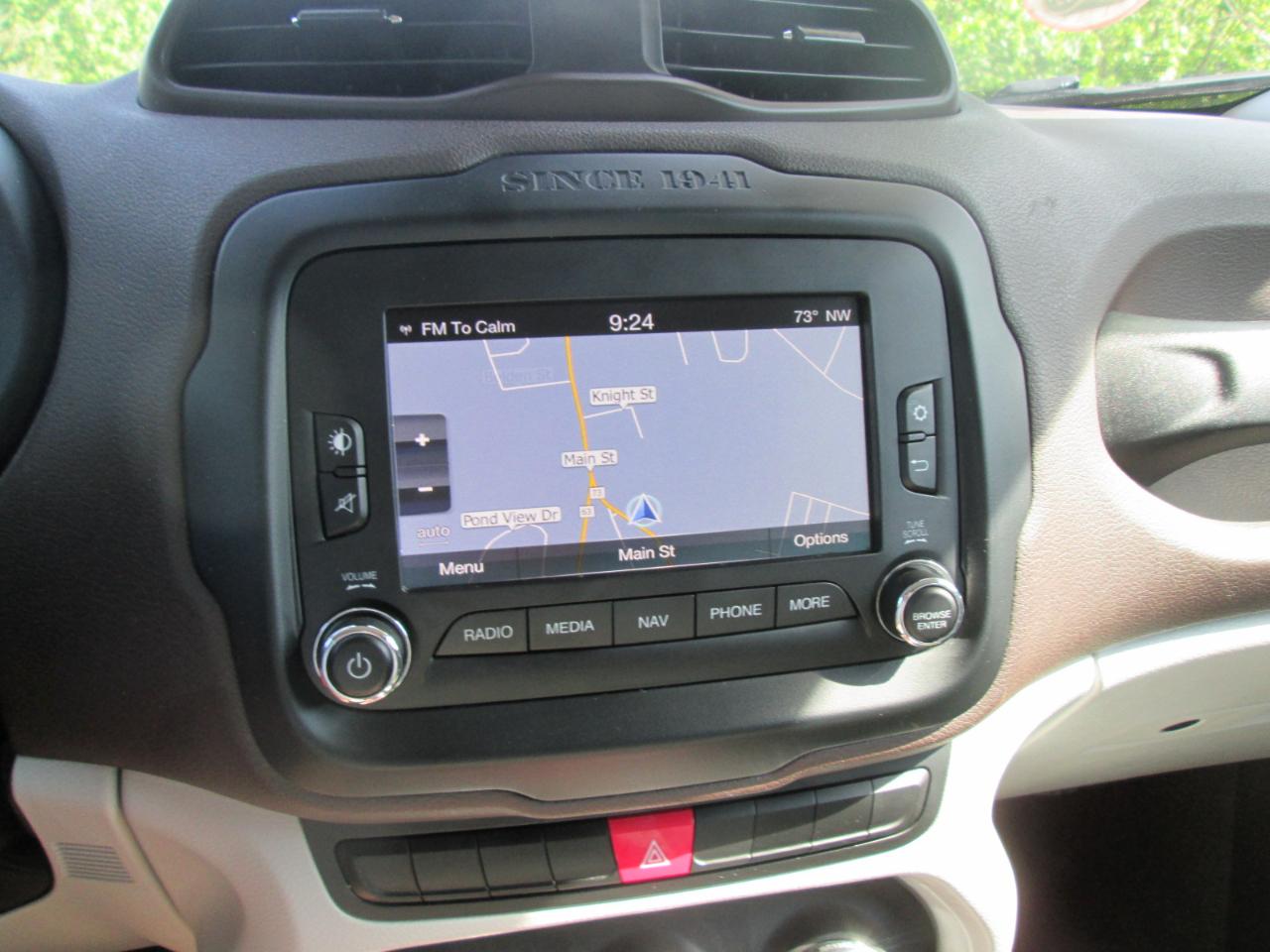 Jeep Renegade Latitude 4D SUV FWD 2015