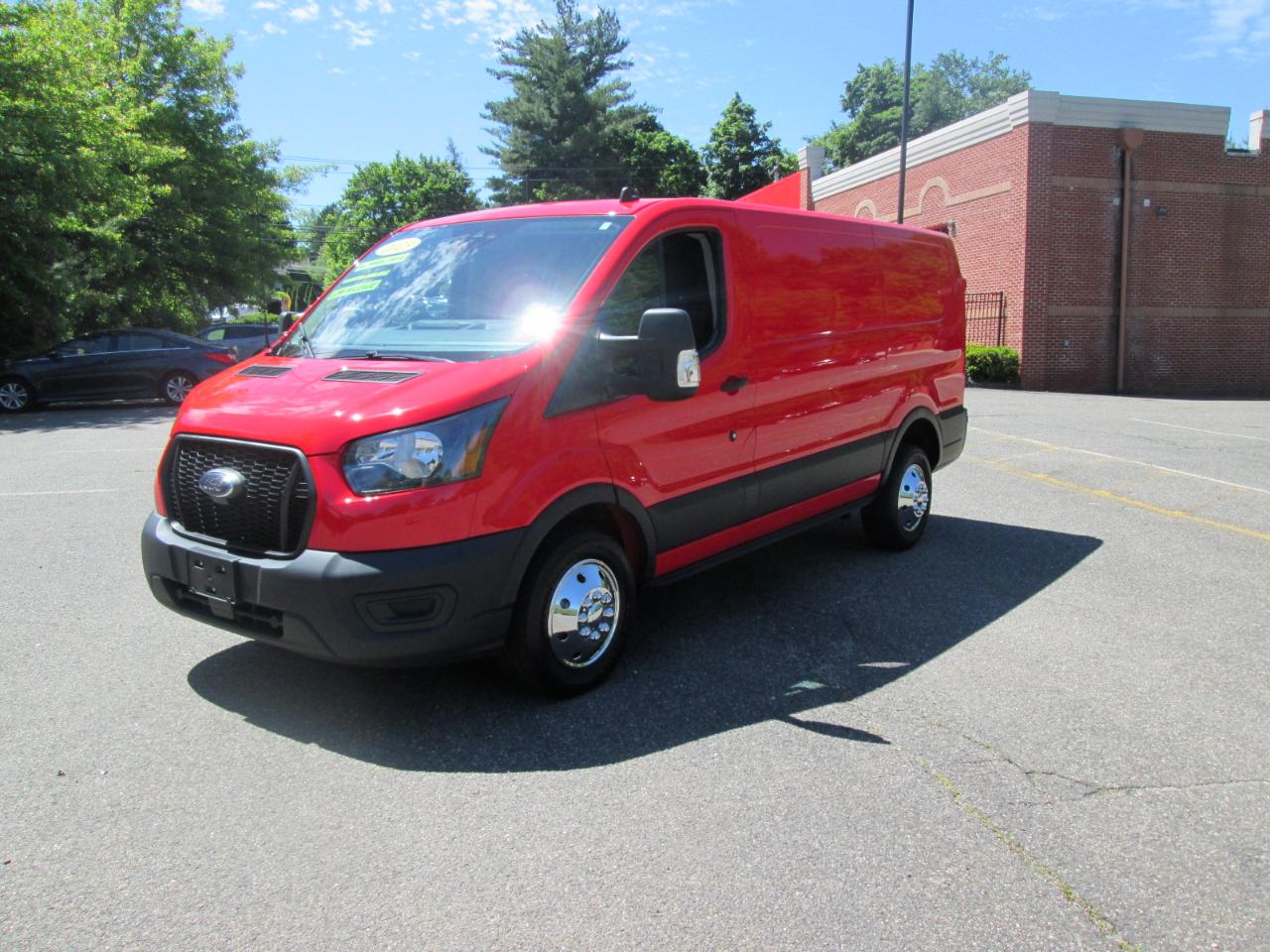 Ford Transit 150 Van Low Roof w/Sliding Pass. 148-in. WB 2023