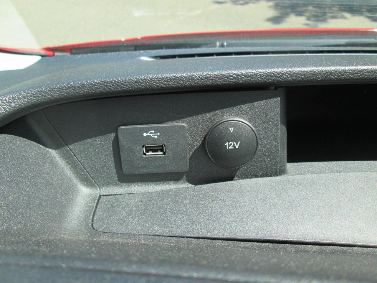 Ford Transit 150 Van Low Roof w/Sliding Pass. 148-in. WB 2023