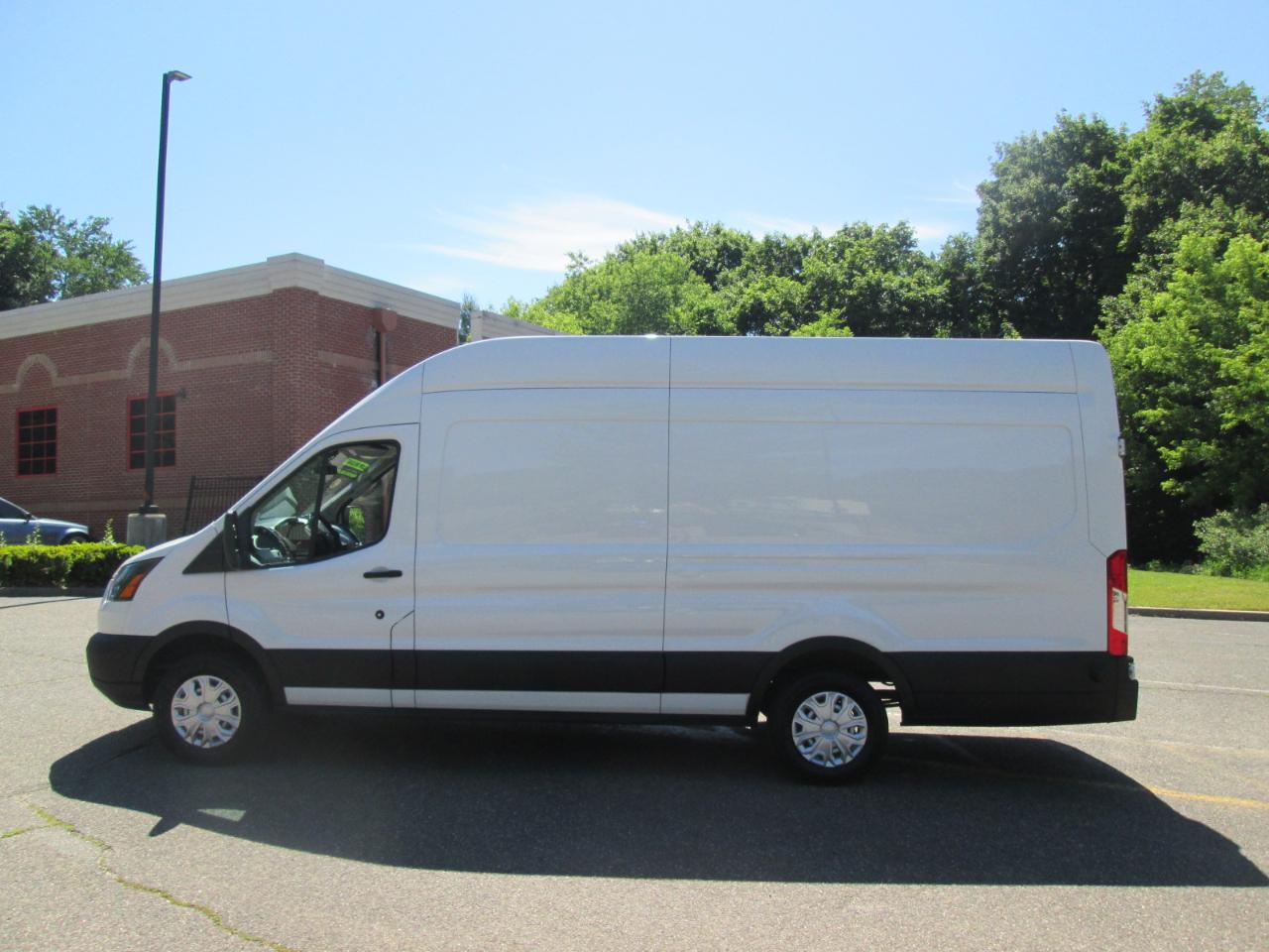 Ford Transit 250 Van High Roof w/Sliding Pass. 148-in. WB EL 2019