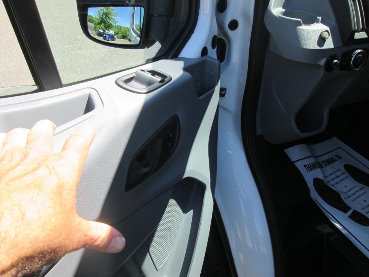 Ford Transit 250 Van High Roof w/Sliding Pass. 148-in. WB EL 2019