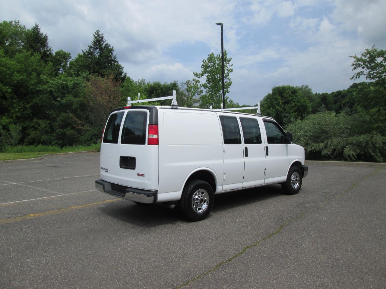 GMC Savana G2500 Cargo 2015