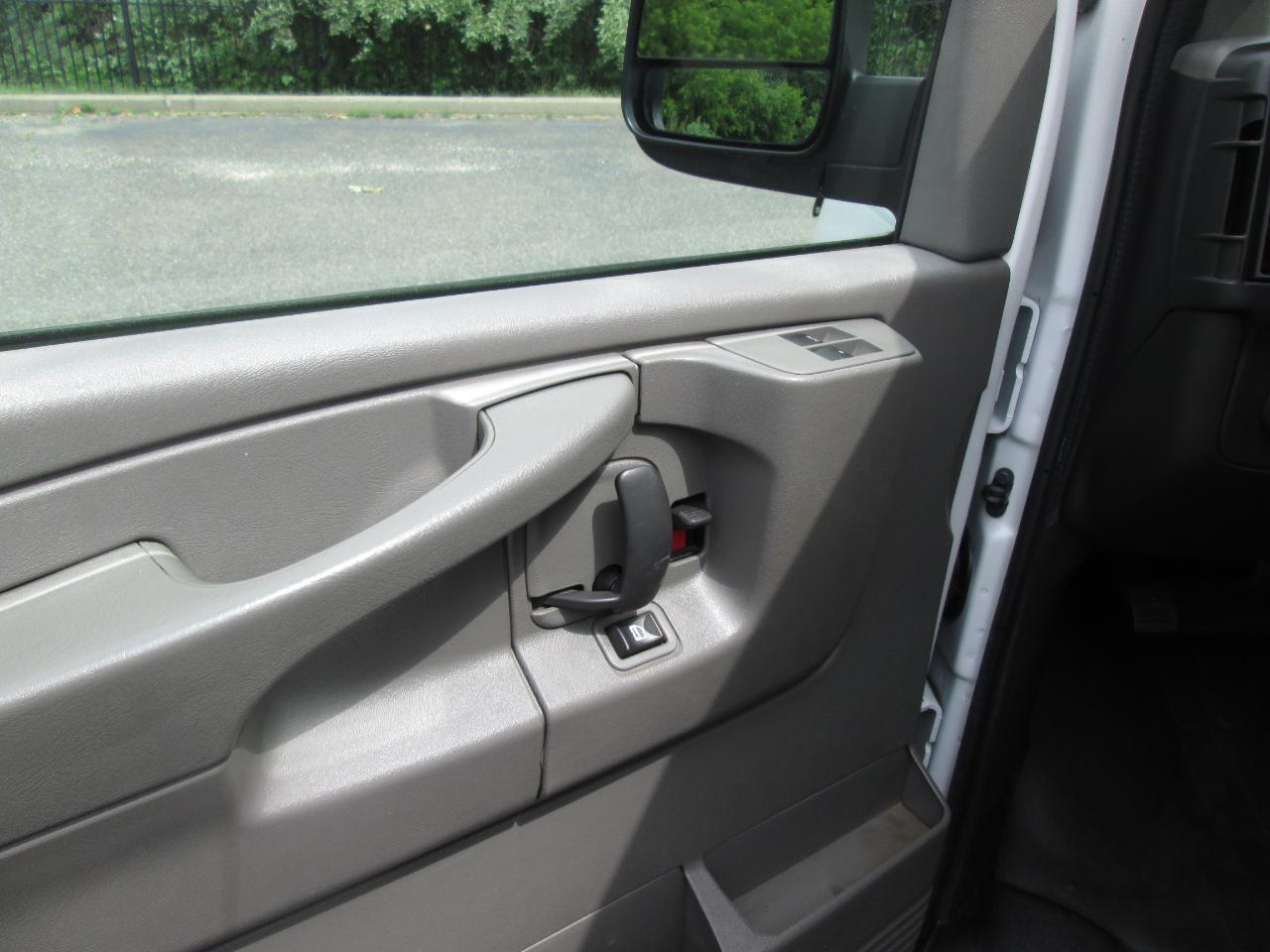 GMC Savana G2500 Cargo 2015