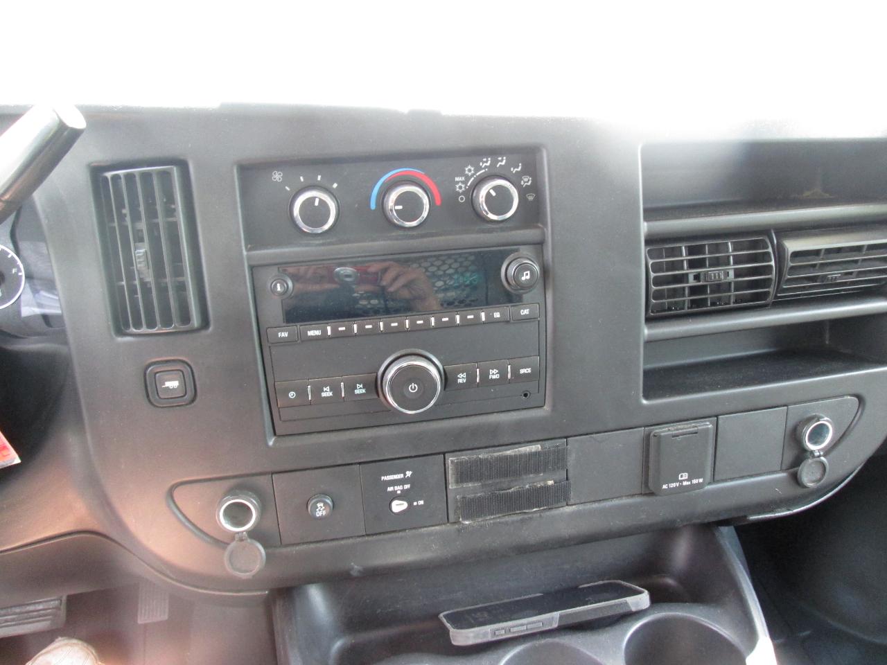 GMC Savana G2500 Cargo 2015