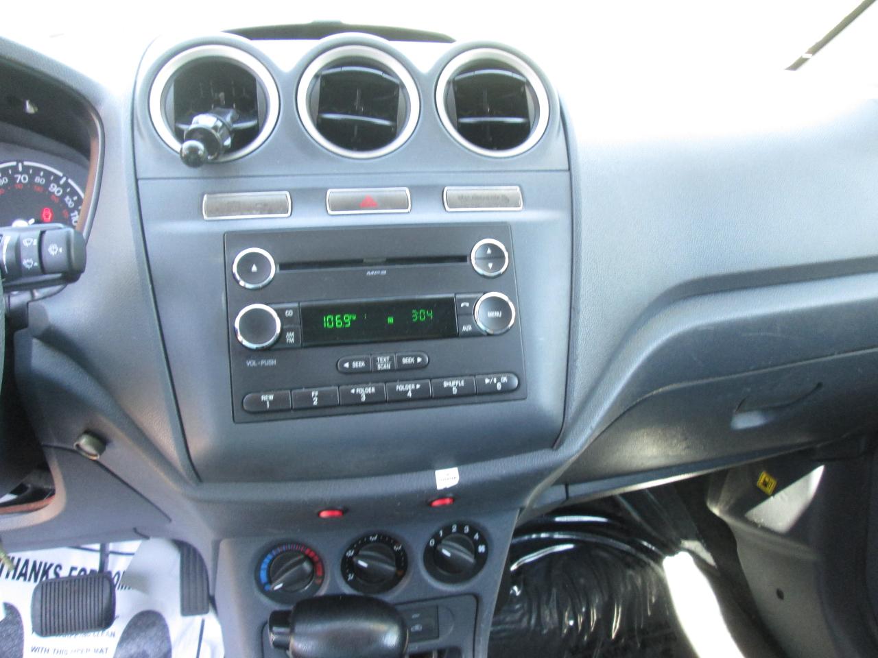 Ford Transit Connect XLT with Rear Door Glass 2013