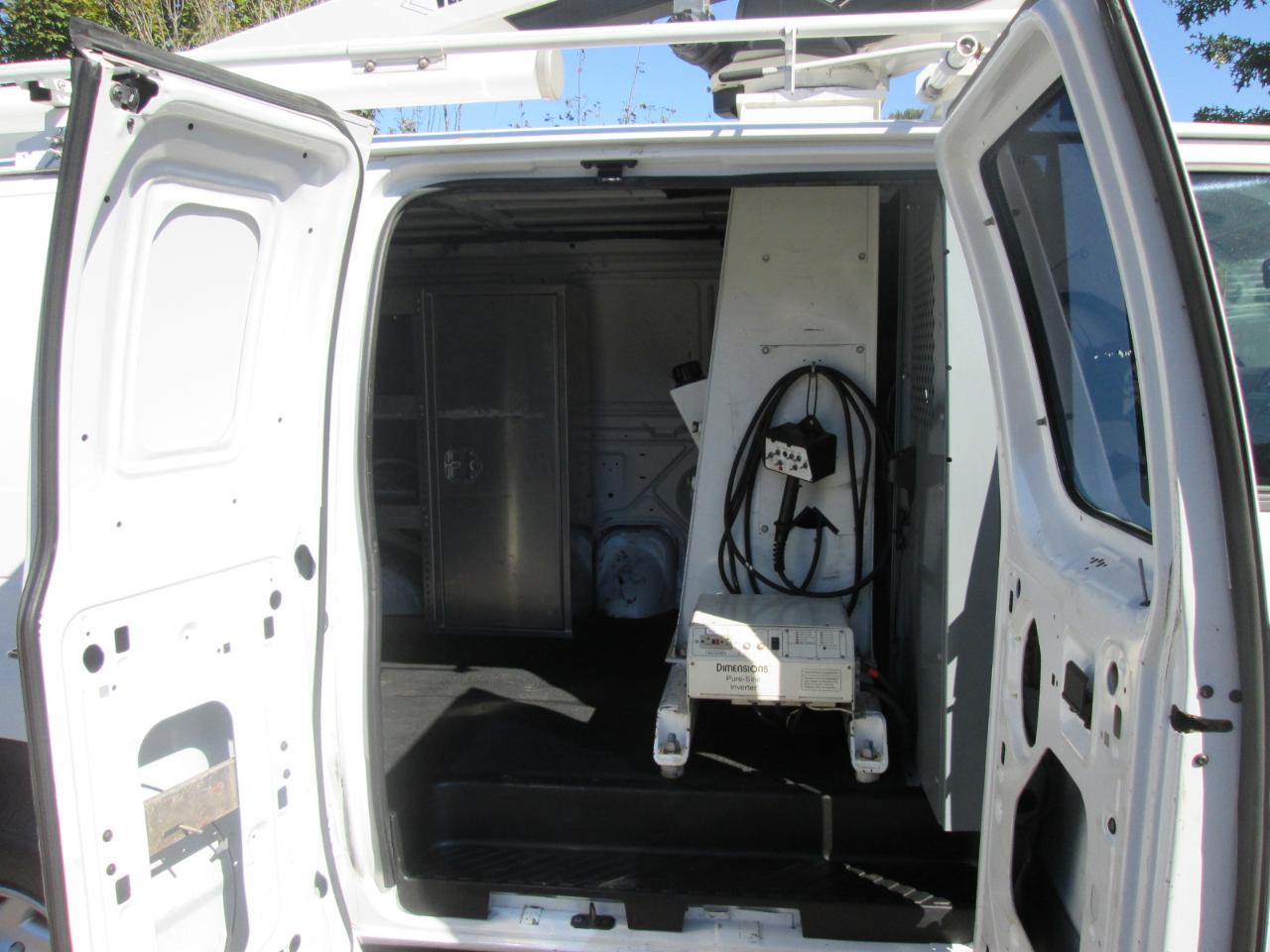 Ford Econoline E-350 Super Duty 2014