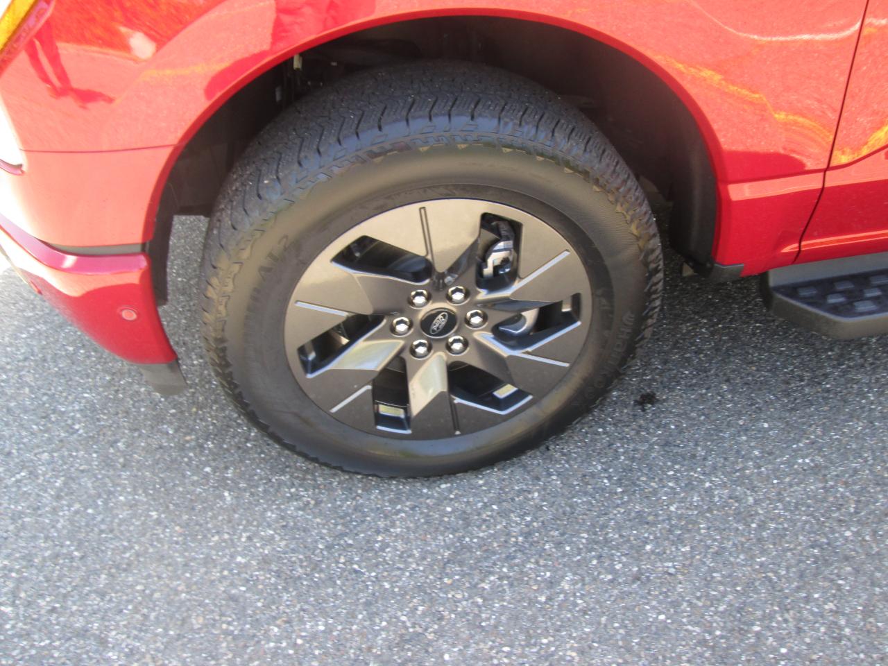 Ford F-150 Lightning Lariat 2022