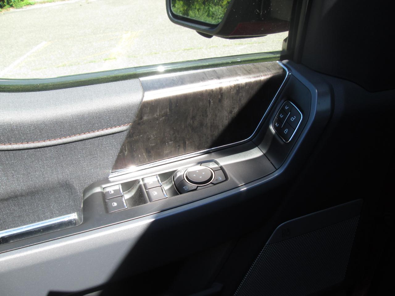 Ford F-150 Lightning Lariat 2022