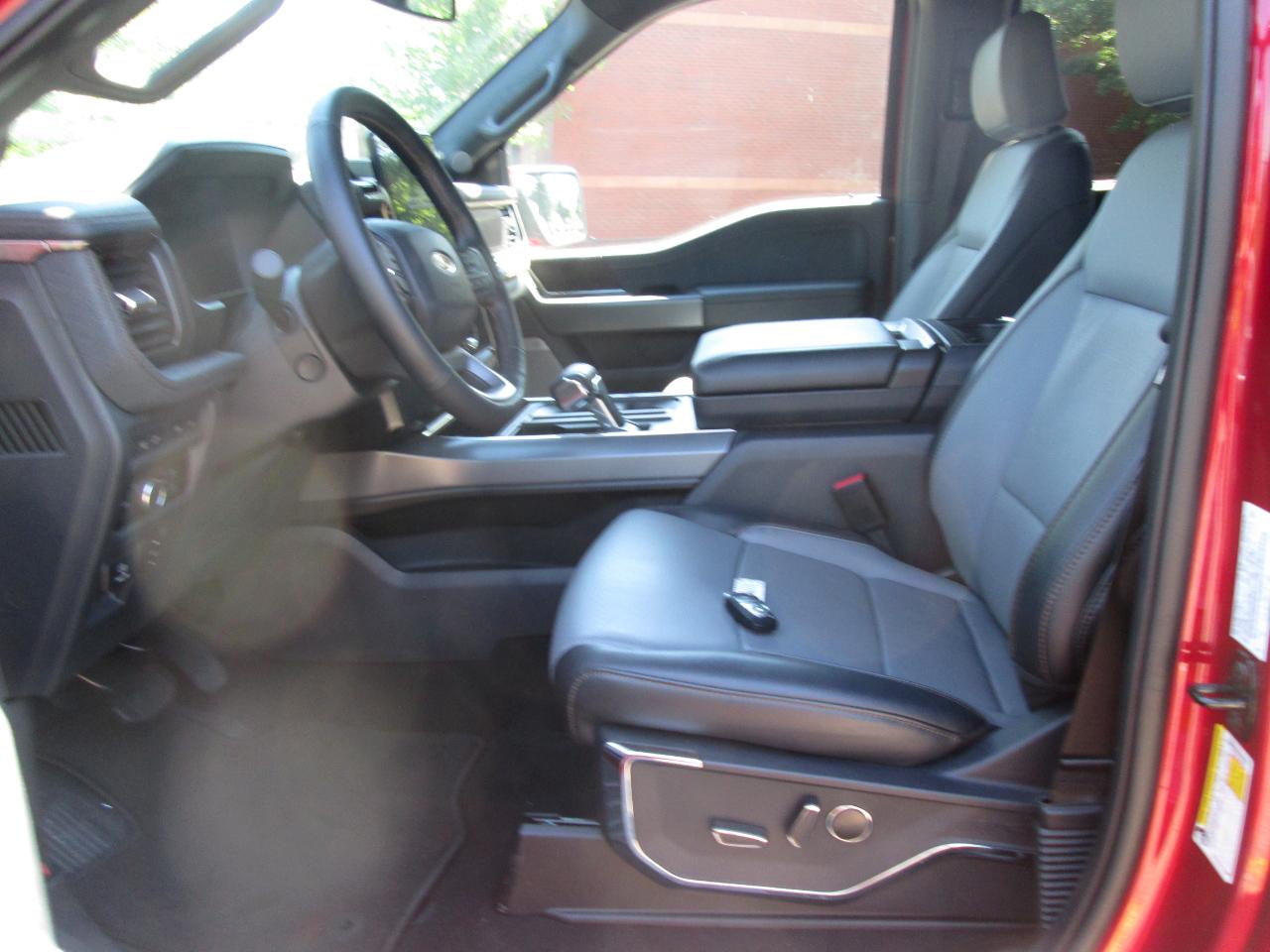 Ford F-150 Lightning Lariat 2022