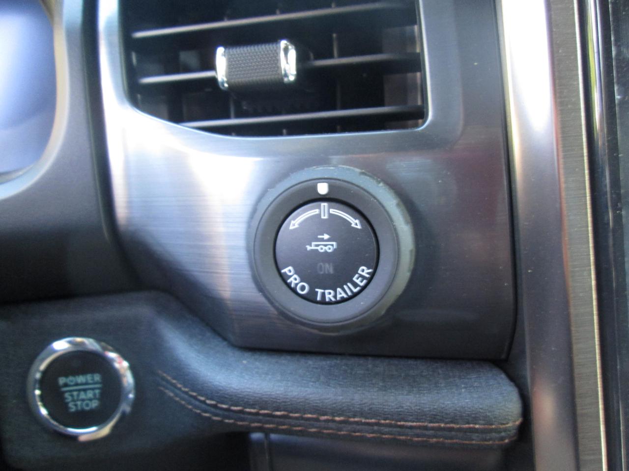 Ford F-150 Lightning Lariat 2022