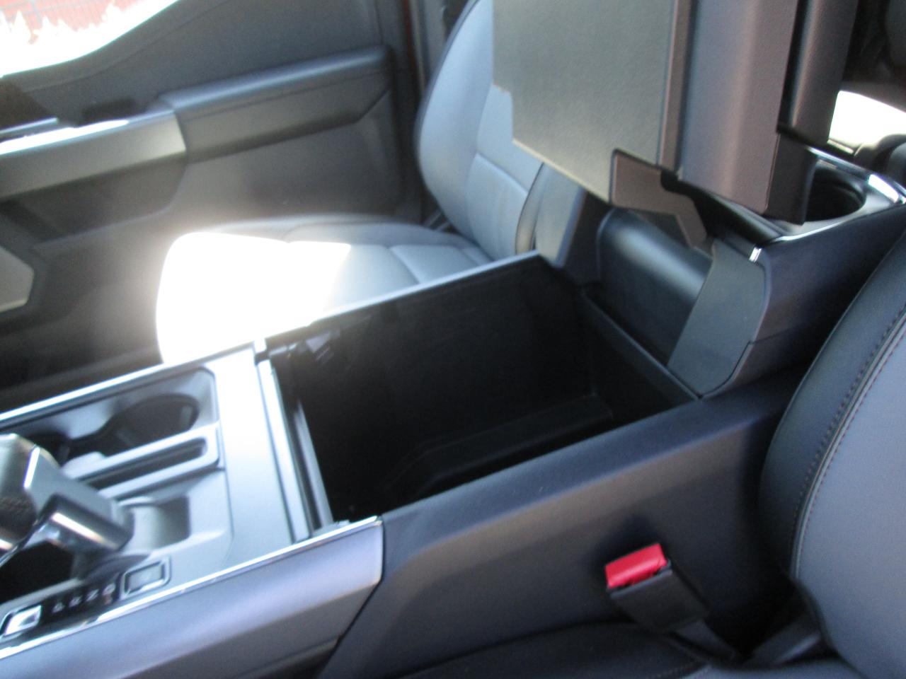 Ford F-150 Lightning Lariat 2022