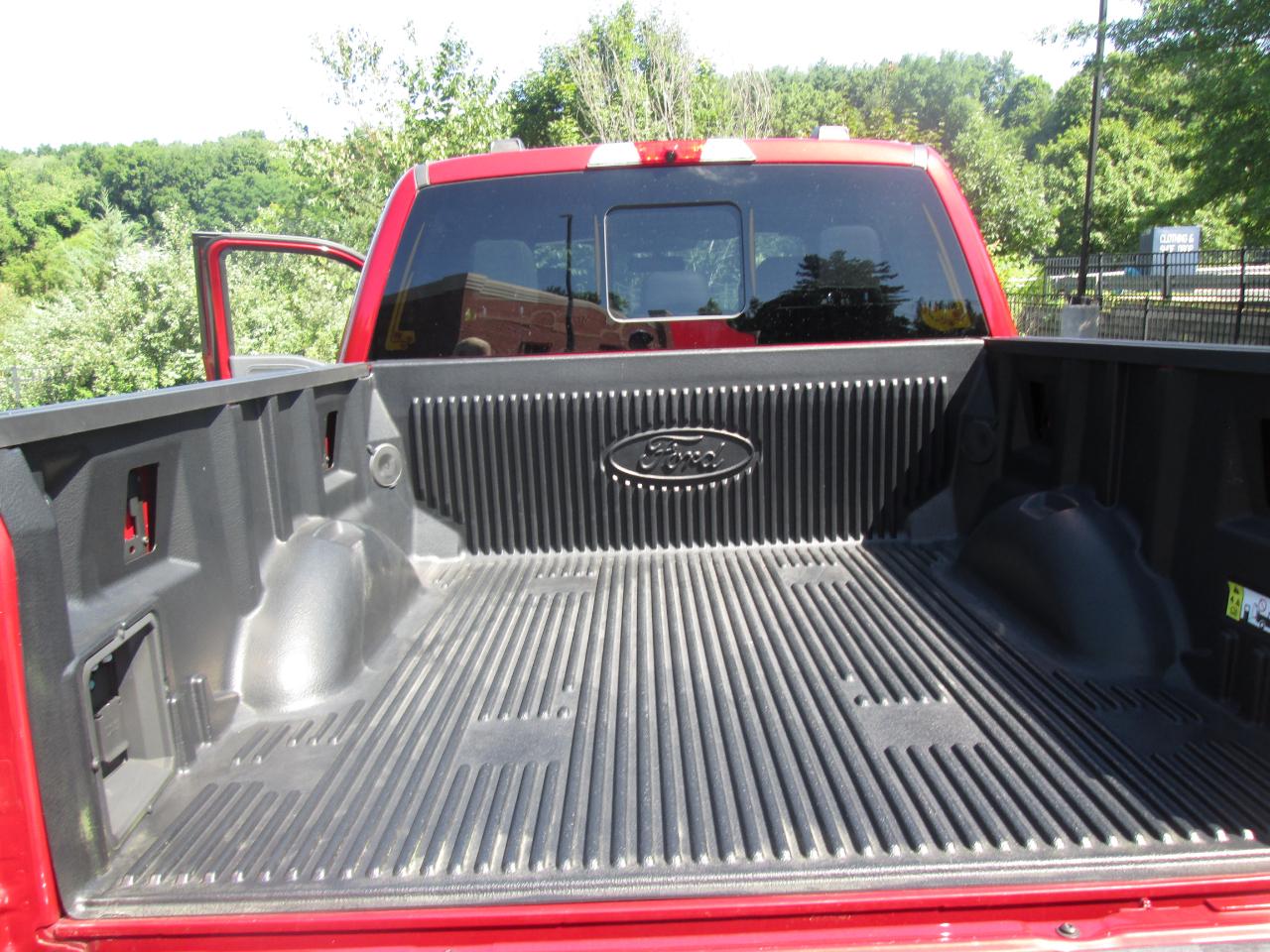 Ford F-150 Lightning Lariat 2022