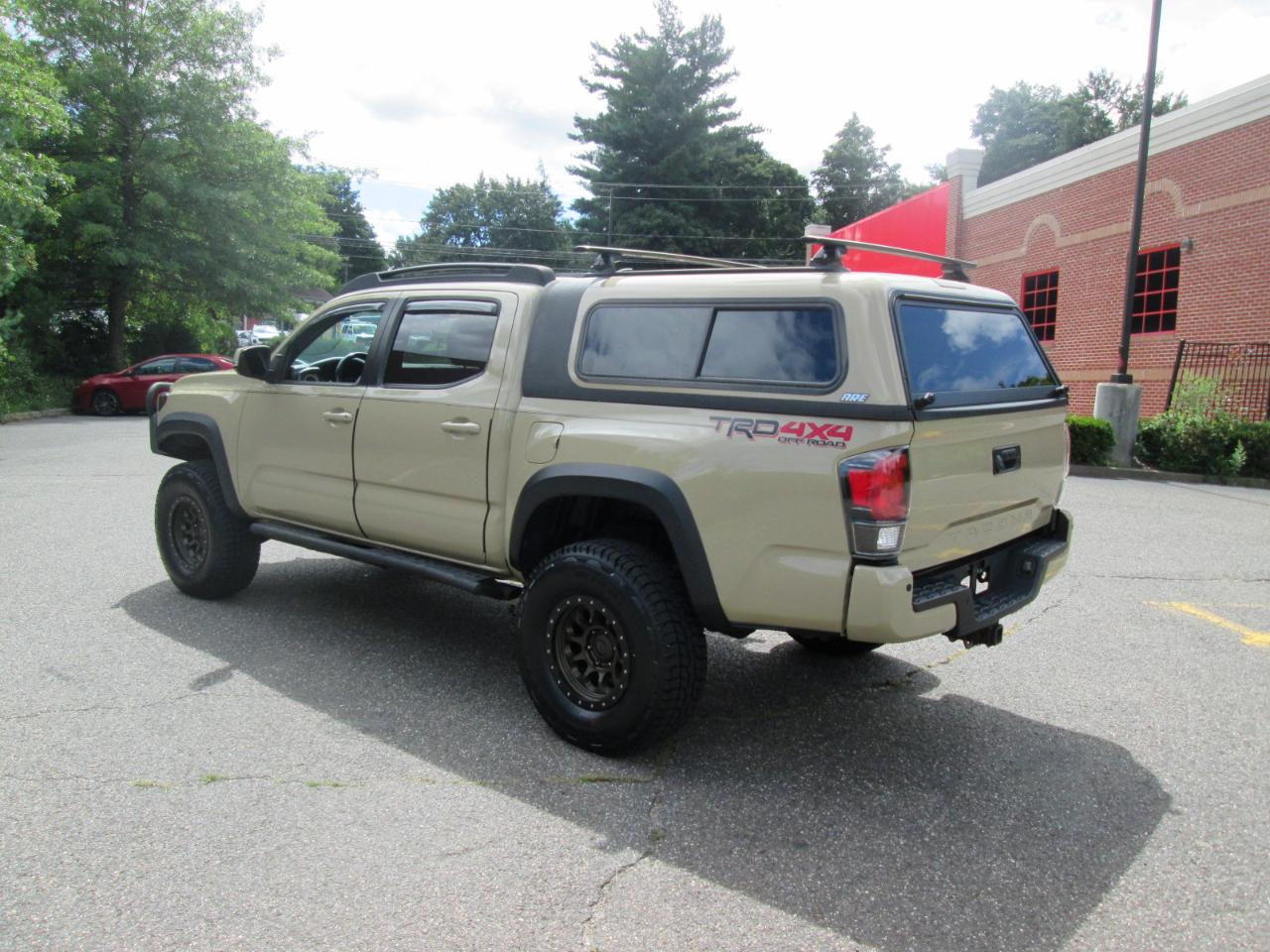 Toyota Tacoma SR5 Double Cab Long Bed V6 6AT 4WD 2017