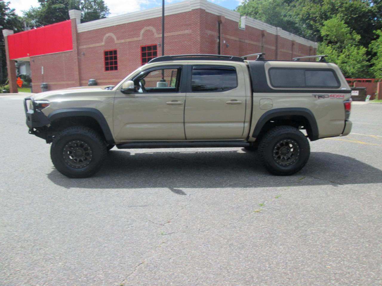 Toyota Tacoma SR5 Double Cab Long Bed V6 6AT 4WD 2017