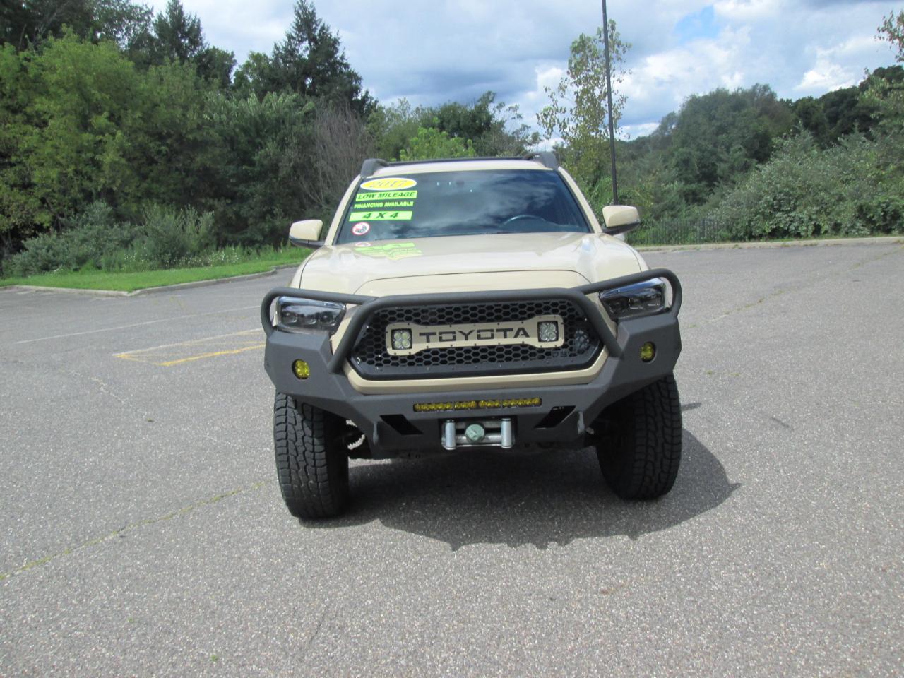 Toyota Tacoma SR5 Double Cab Long Bed V6 6AT 4WD 2017