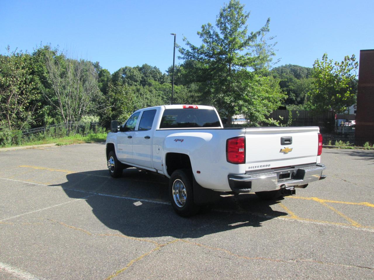 Chevrolet Silverado 3500HD Work Truck Crew Cab 4WD 2016