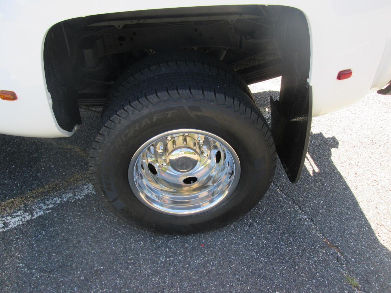 Chevrolet Silverado 3500HD Work Truck Crew Cab 4WD 2016