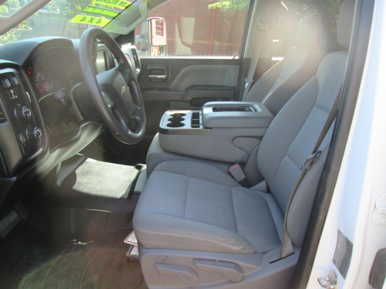 Chevrolet Silverado 3500HD Work Truck Crew Cab 4WD 2016