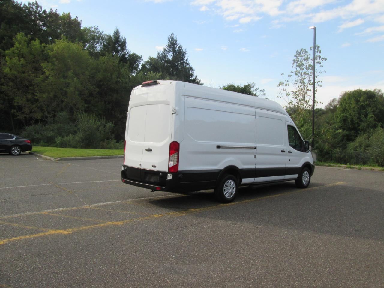 Ford Transit 350 Van High Roof w/Sliding Pass. 148-in. WB EL 2019
