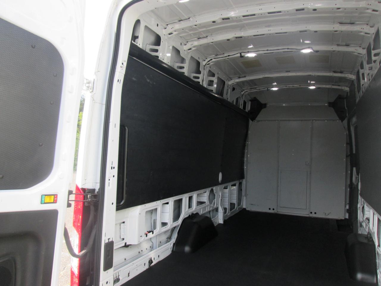 Ford Transit 350 Van High Roof w/Sliding Pass. 148-in. WB EL 2019