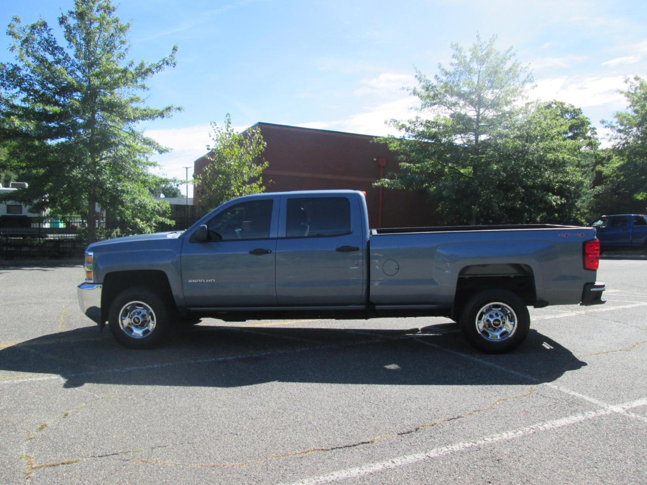 Chevrolet Silverado 2500HD Work Truck Crew Cab 4WD 2016