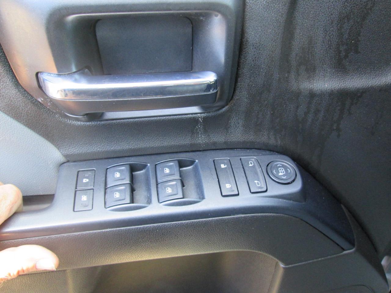 Chevrolet Silverado 2500HD Work Truck Crew Cab 4WD 2016