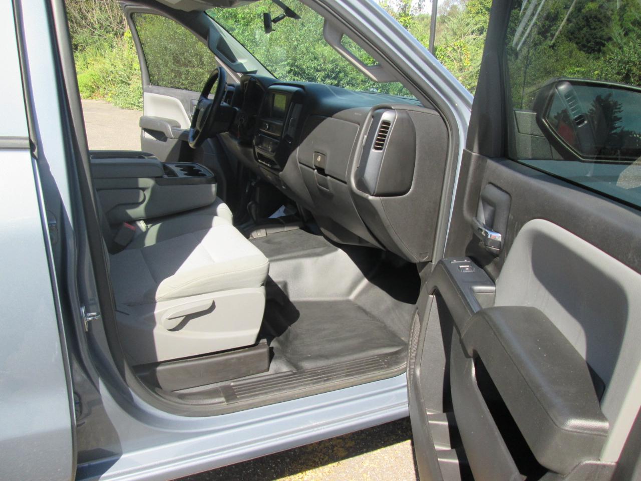 Chevrolet Silverado 2500HD Work Truck Crew Cab 4WD 2016
