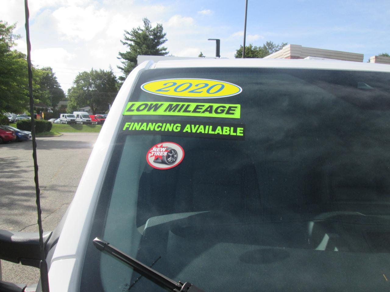 Ford Transit 250 Van Low Roof w/Sliding Pass. 130-in. WB 2020