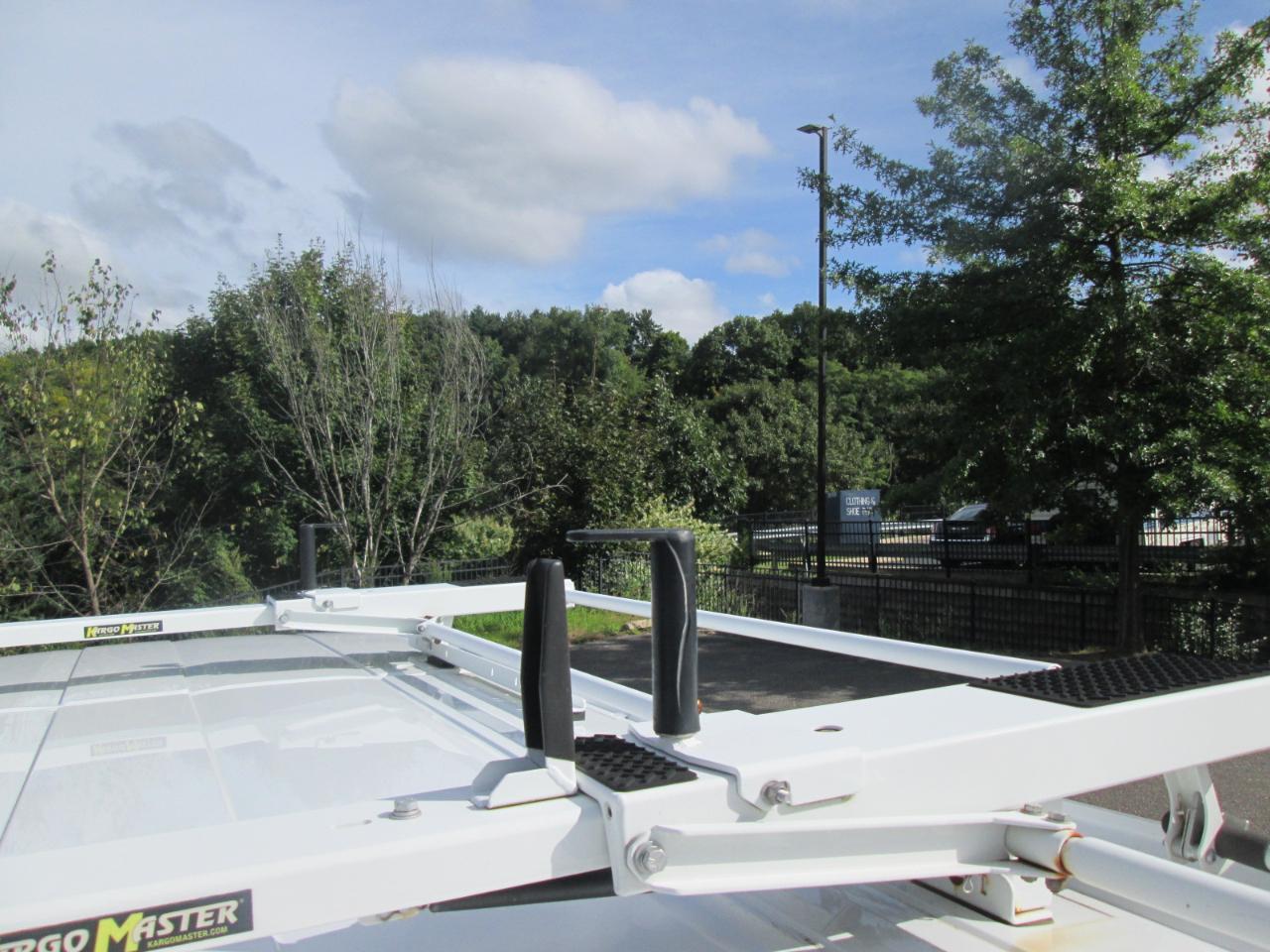 Ford Transit 250 Van Low Roof w/Sliding Pass. 130-in. WB 2020