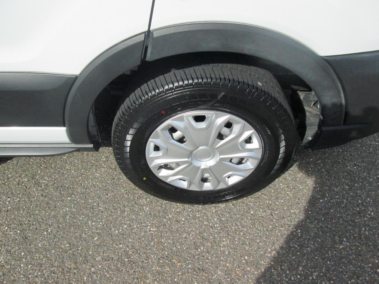 Ford Transit 250 Van Low Roof w/Sliding Pass. 130-in. WB 2020