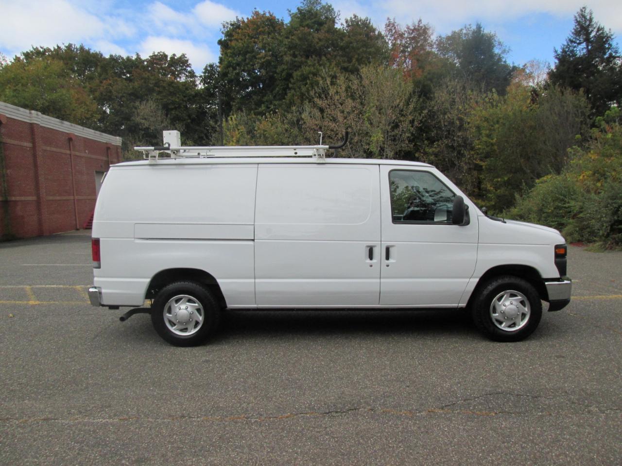Ford Econoline E-150 2013