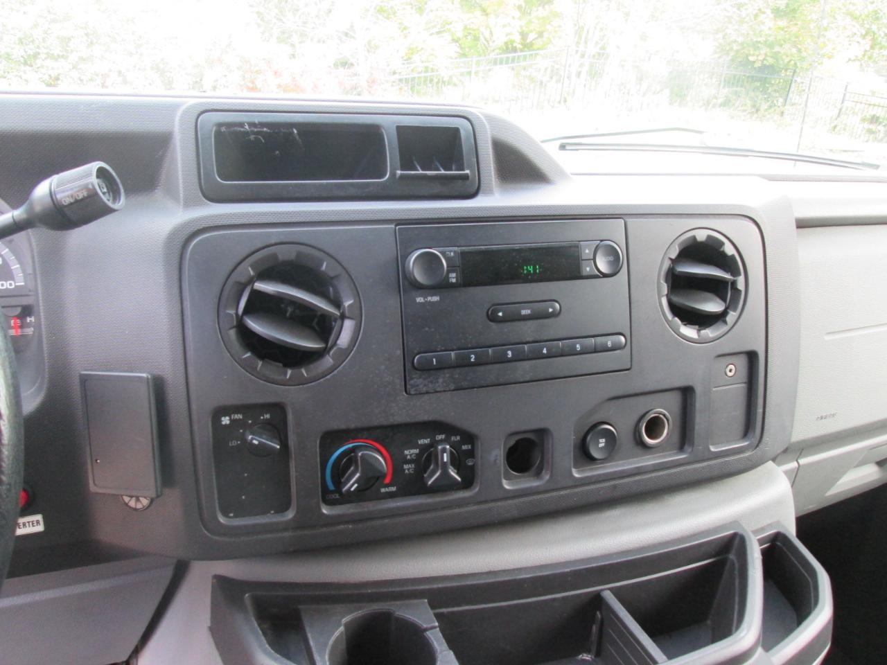 Ford Econoline E-150 2013