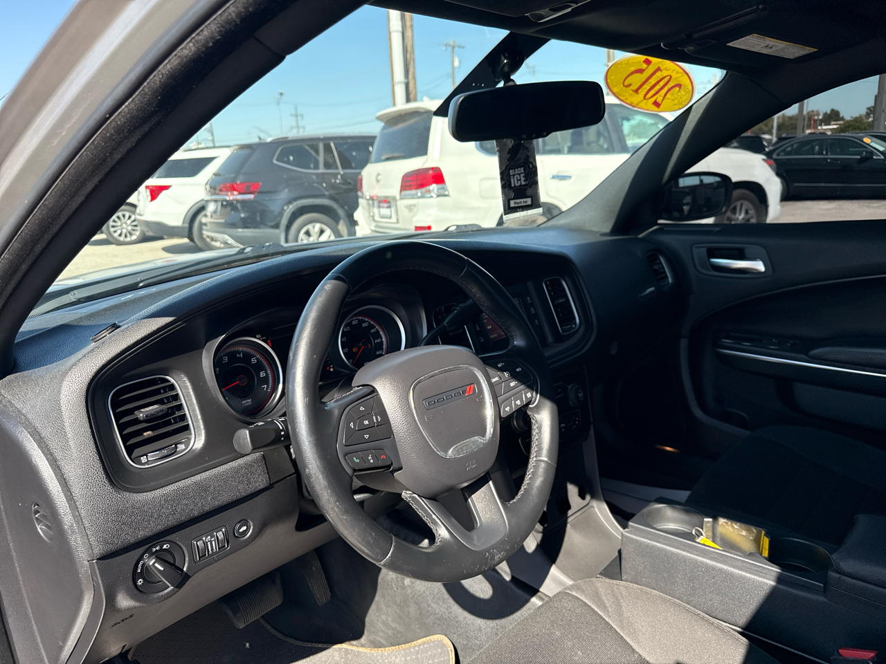 2015 Dodge Charger R/T photo 4