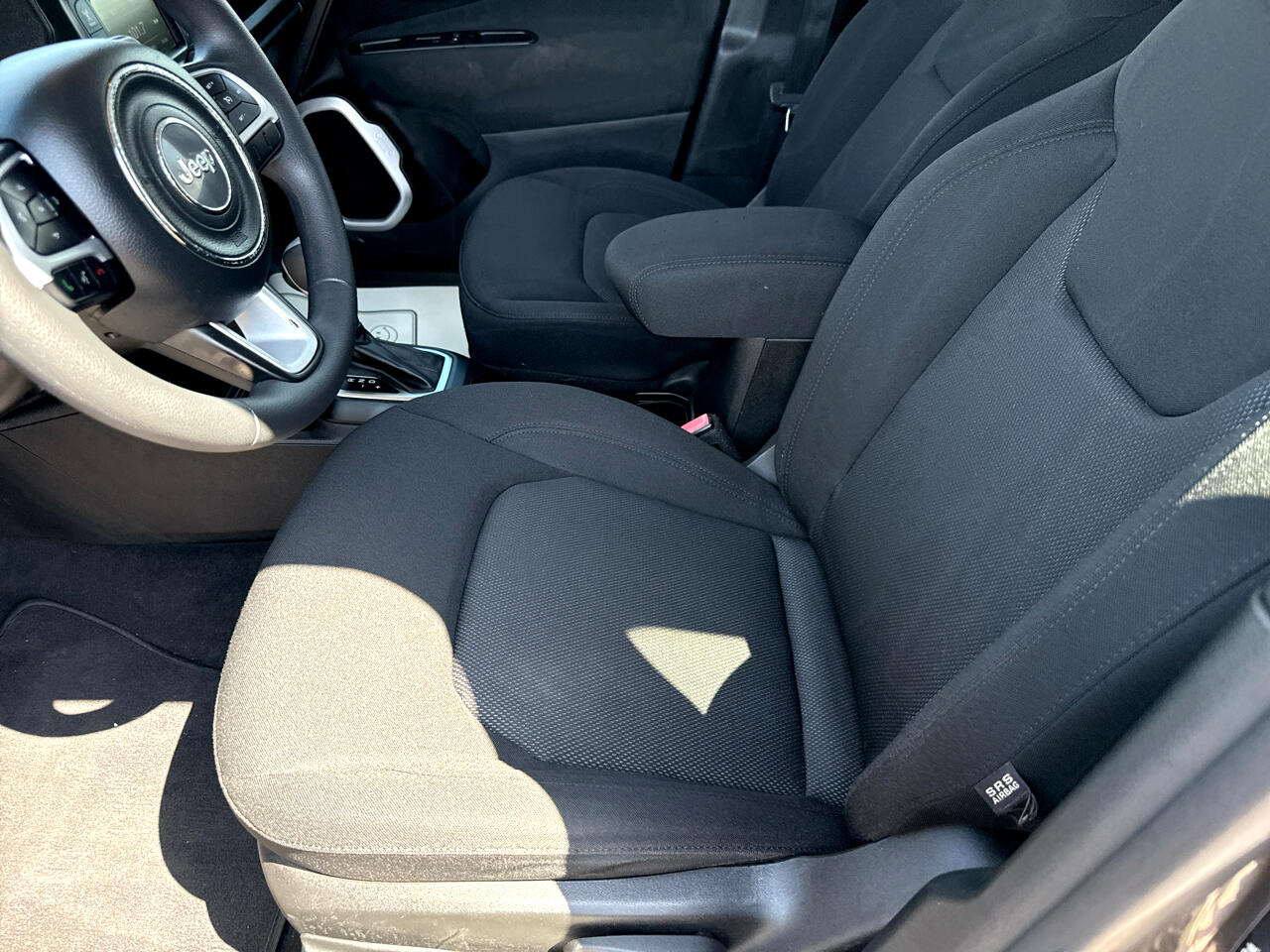 2018 Jeep Renegade Latitude photo 9