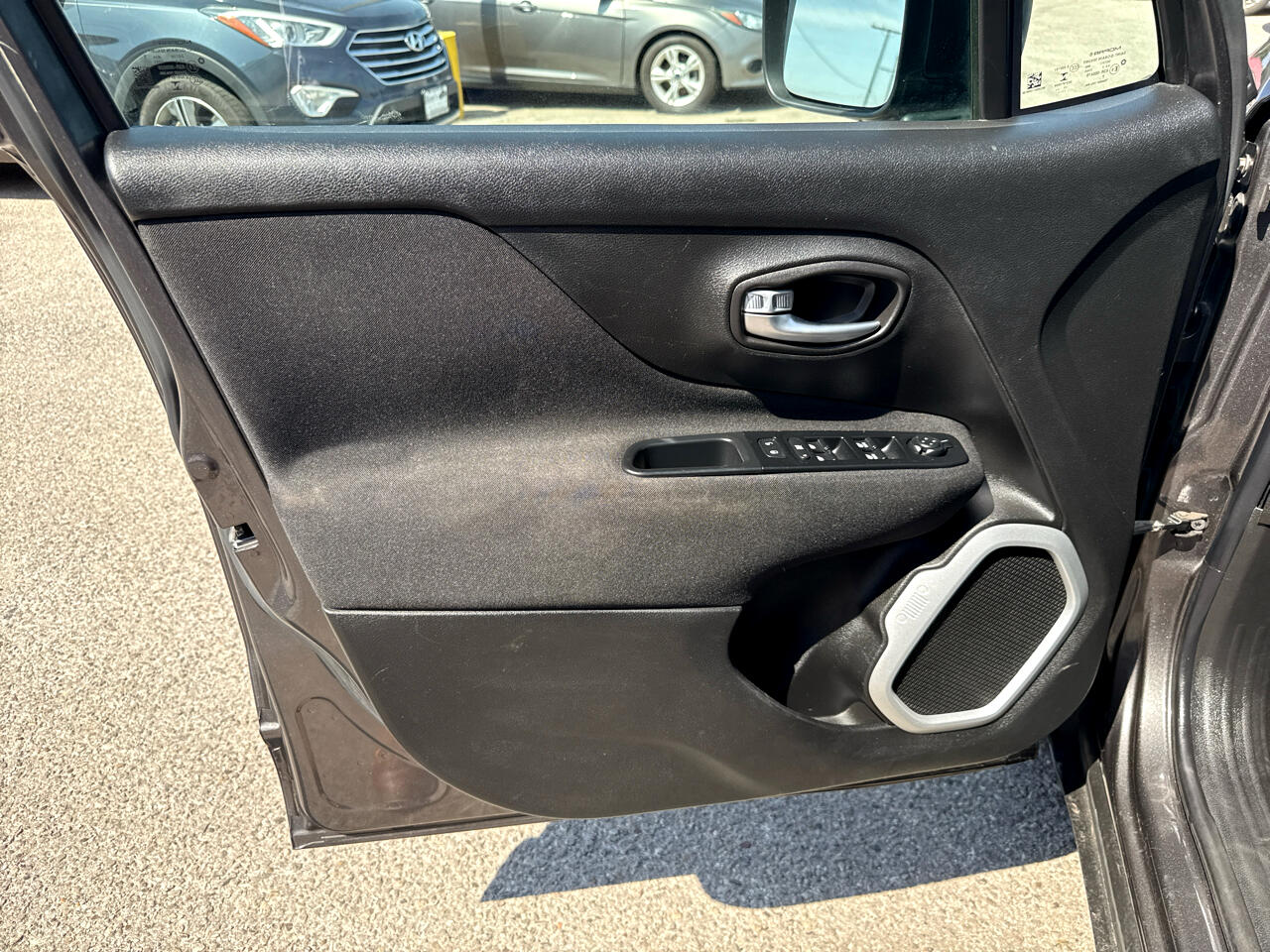 2018 Jeep Renegade Latitude photo 10