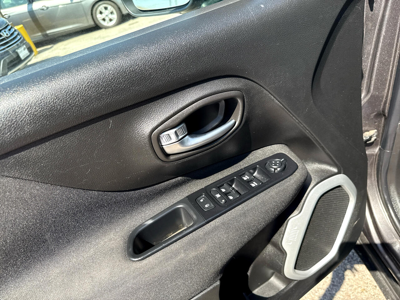 2018 Jeep Renegade Latitude photo 11
