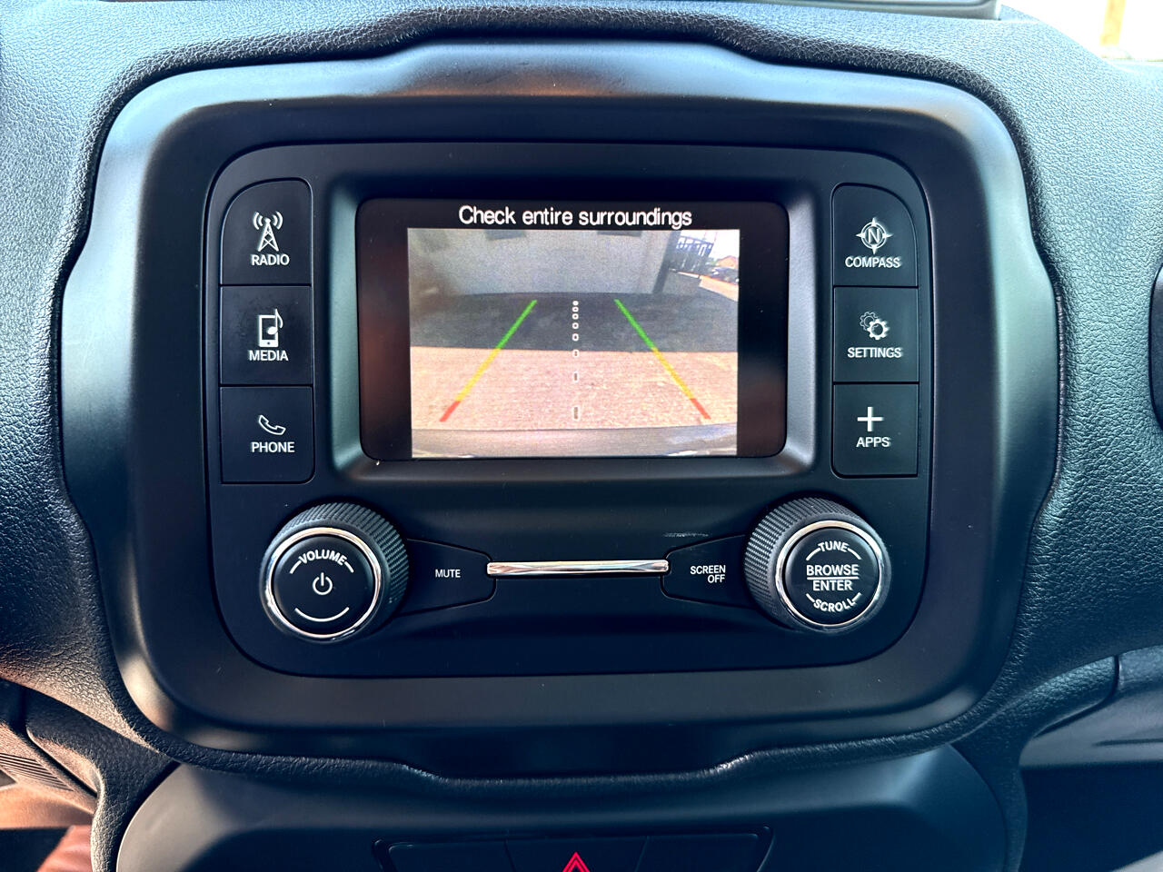 2018 Jeep Renegade Latitude photo 18