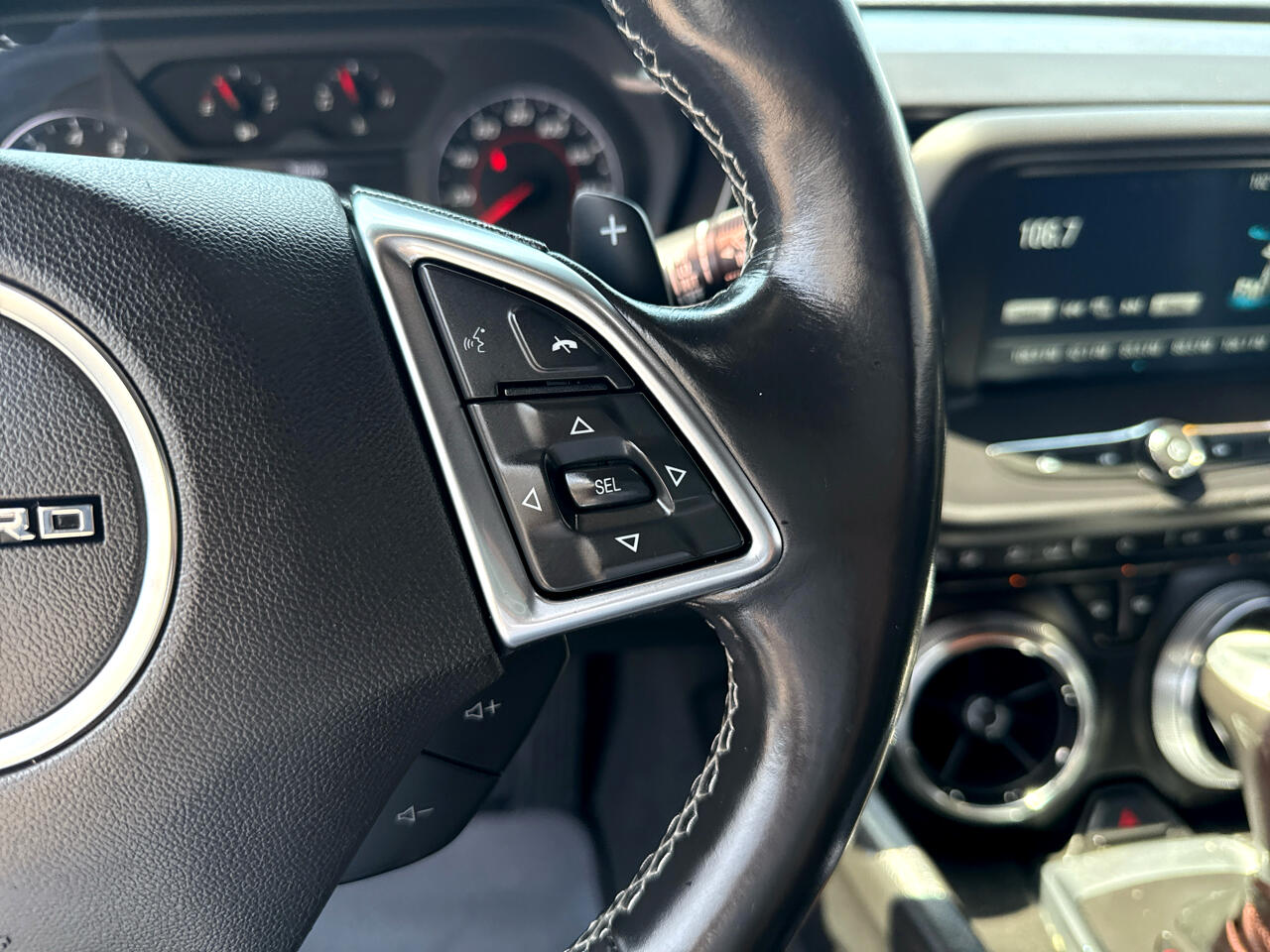 2016 Chevrolet Camaro 1LT Coupe photo 17