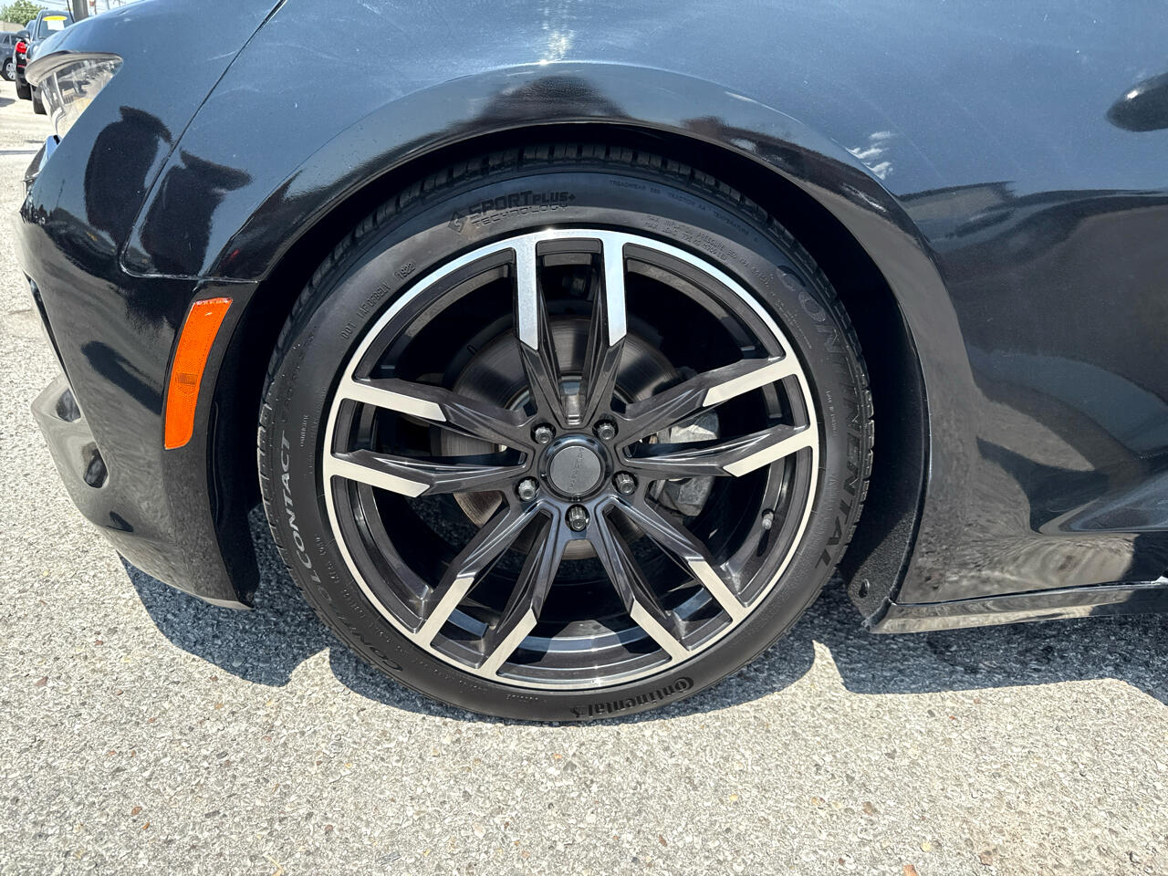 2016 Chevrolet Camaro 1LT Coupe photo 25