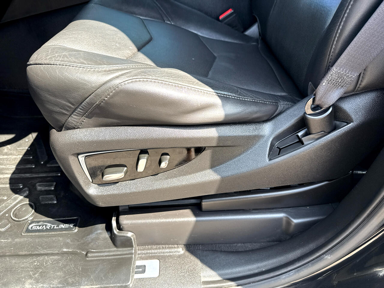 2016 Cadillac Escalade ESV Luxury photo 14