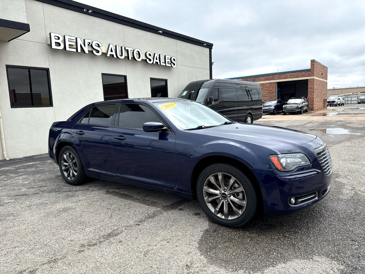 2014 Chrysler 300 S photo 4