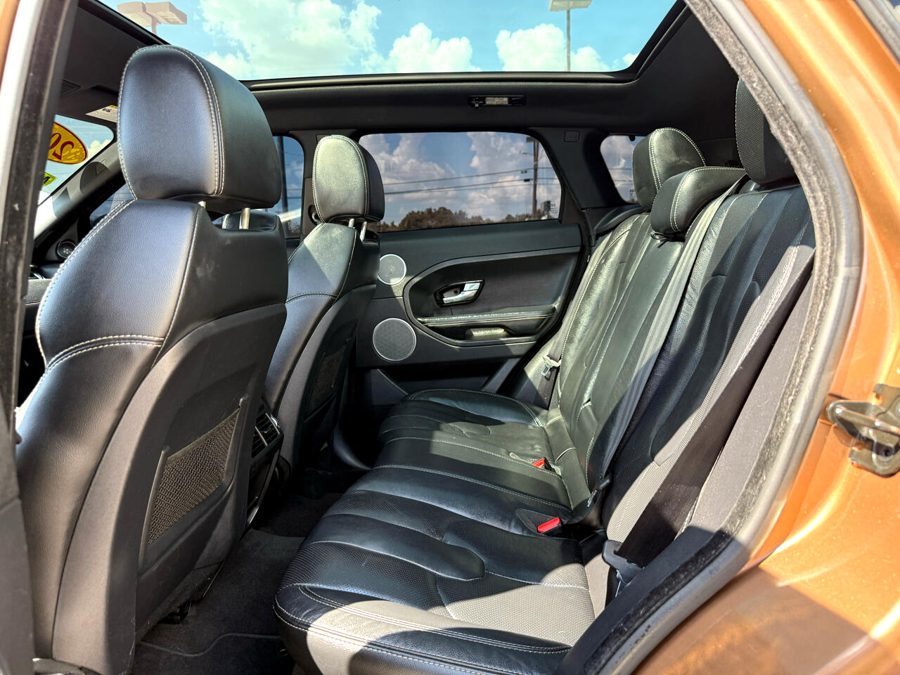 2015 Land Rover Range Rover Evoque Dynamic Premium photo 14