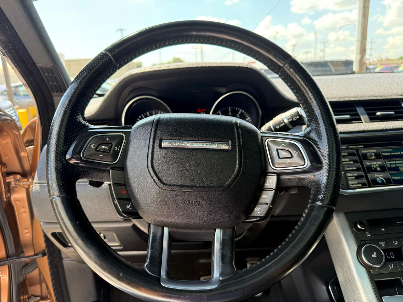 2015 Land Rover Range Rover Evoque Dynamic Premium photo 16