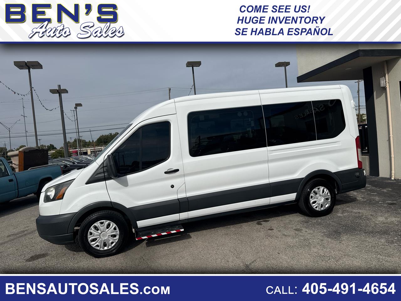 2017 Ford Transit 350 Wagon High Roof XLT w/Sliding Pass. 148-in. WB