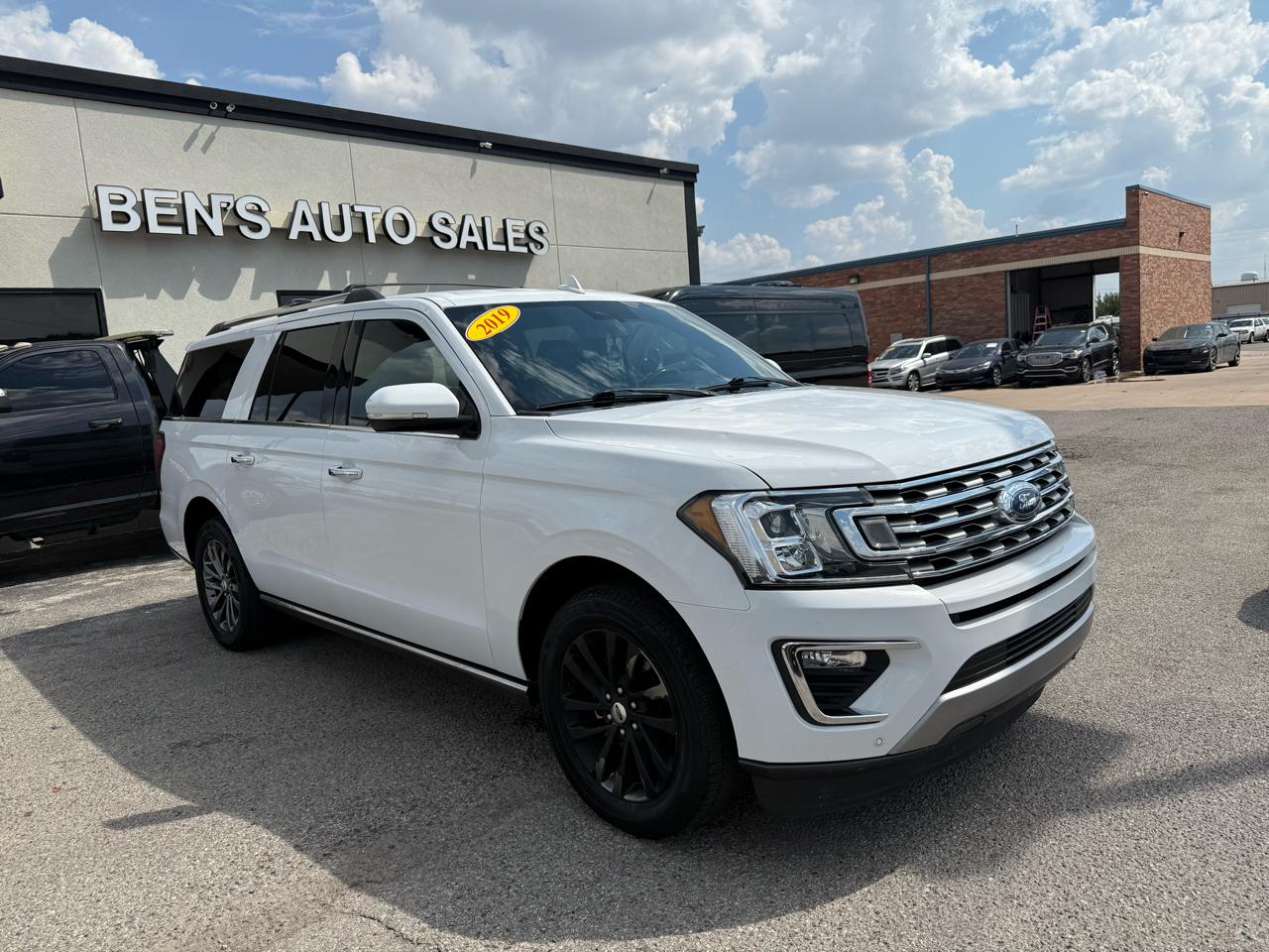 2019 Ford Expedition MAX Limited photo 2