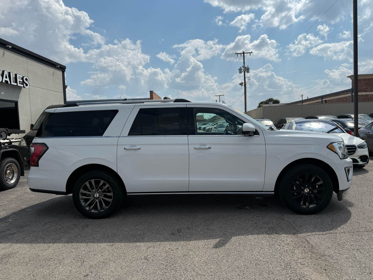 2019 Ford Expedition MAX Limited photo 3